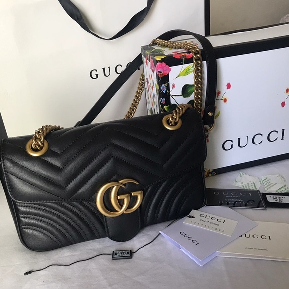 gucci marmont medium black